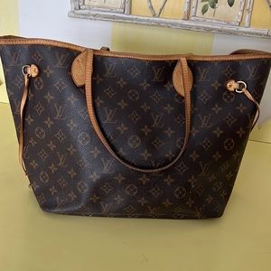 Louis Vuitton Neverfull monogram canvas